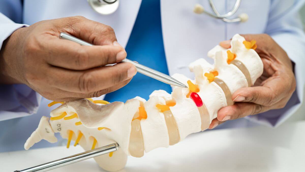 Spinal Decompression Reduces Nerve Pressure Without Surgery Spinal decompression for nerve pressure relief