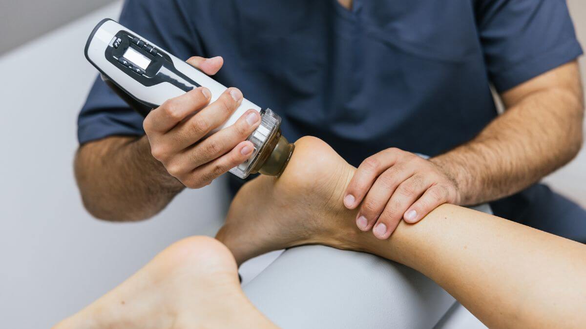 Shockwave Therapy in Healing Sports Injuries Shockwave Therapy in Healing Sports Injuries