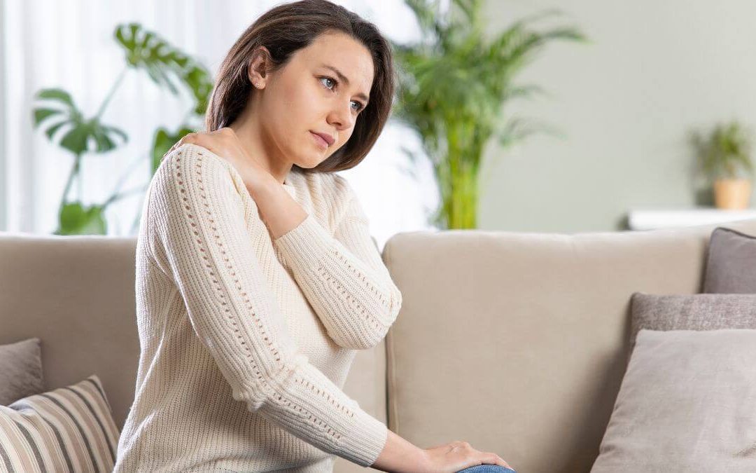 Why Your Back Feels Strained After Carrying Groceries or Bags